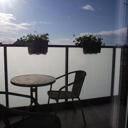 Apartament Holenderski Z Prywatnym Miejscem Postojowym W Garazu Koszalin Extérieur photo